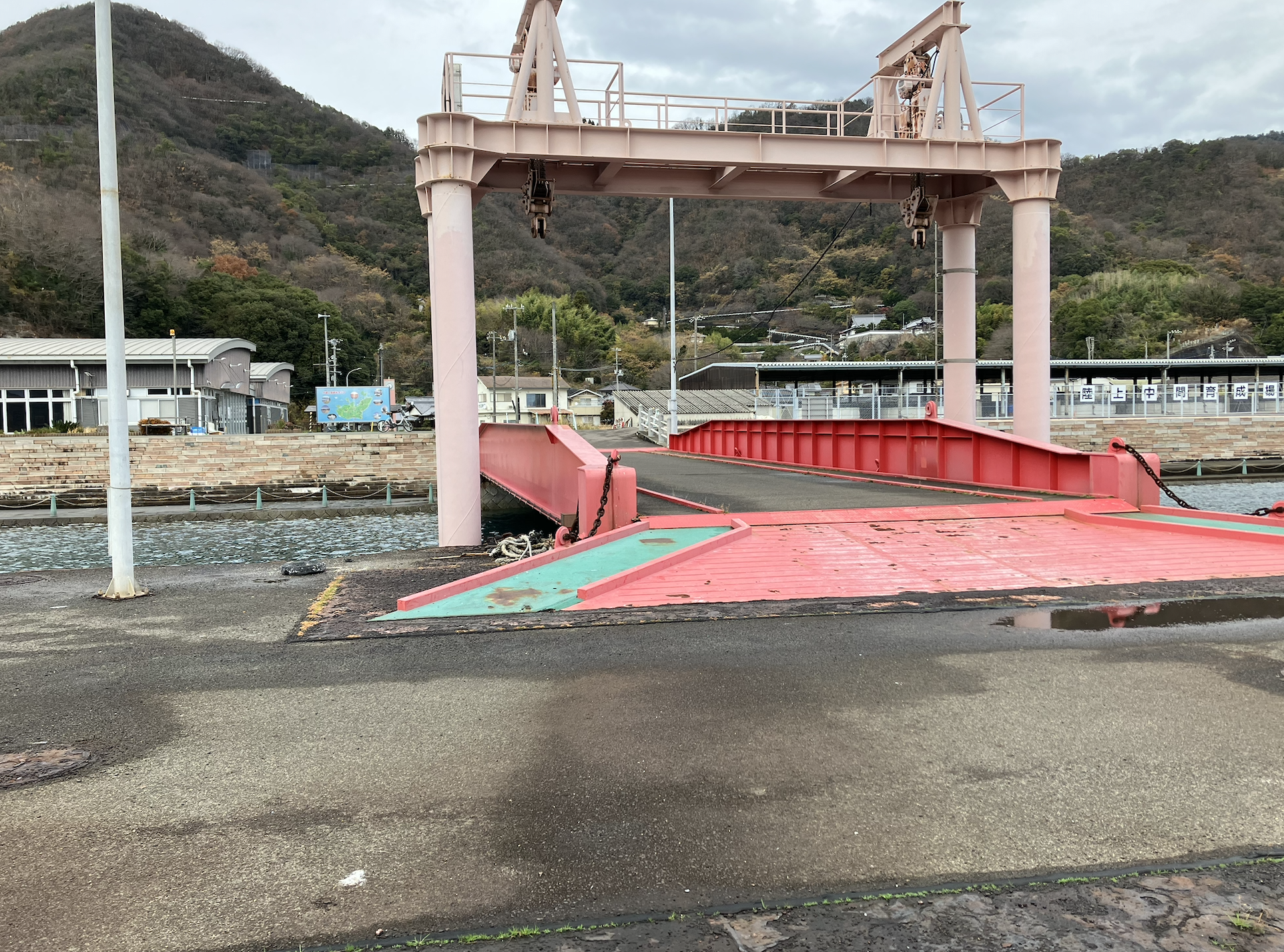 スポット 沖浦桟橋 の写真 1