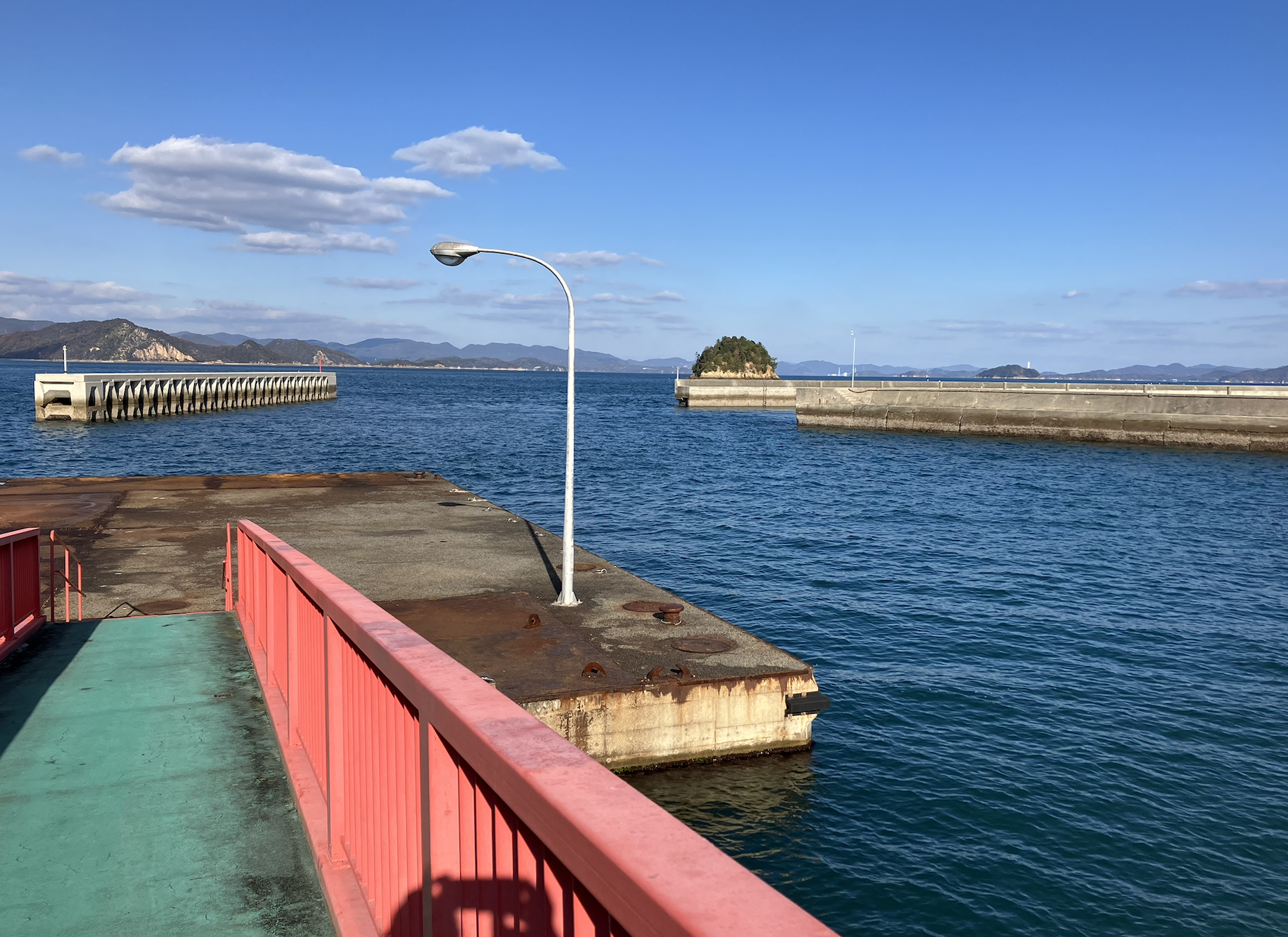 スポット 蒲刈宮盛桟橋 の写真 1