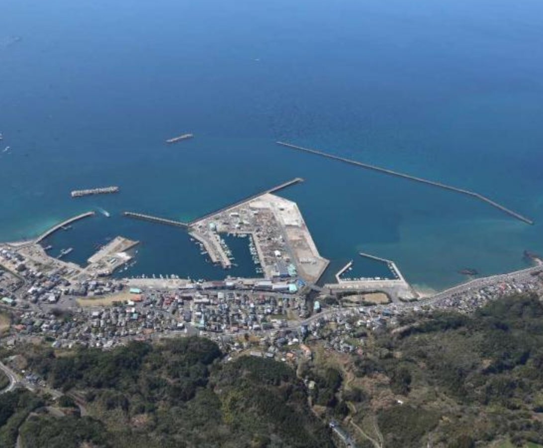 スポット 鹿屋港 岸壁 の写真