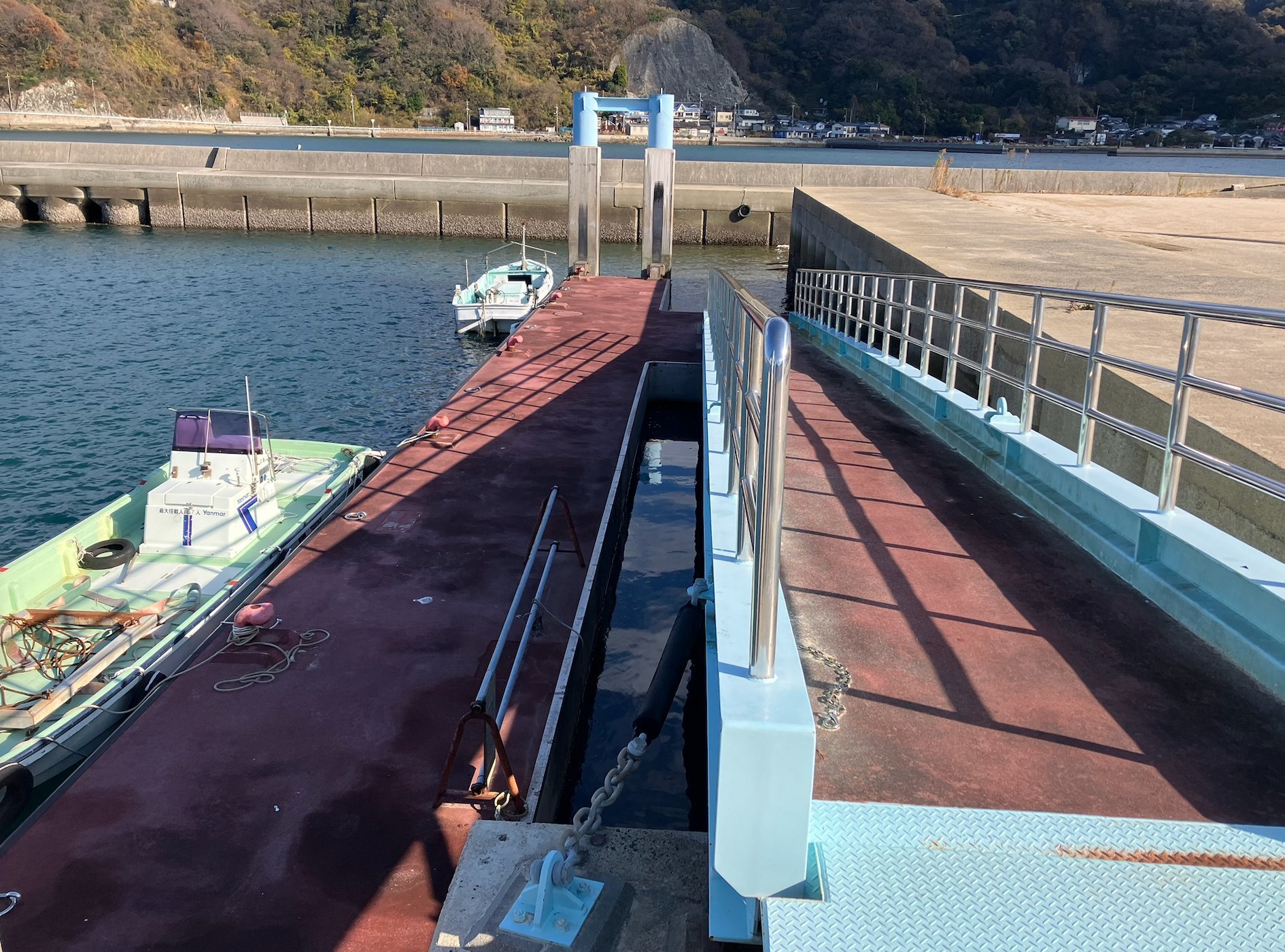 スポット 下蒲刈町丸谷港 の写真