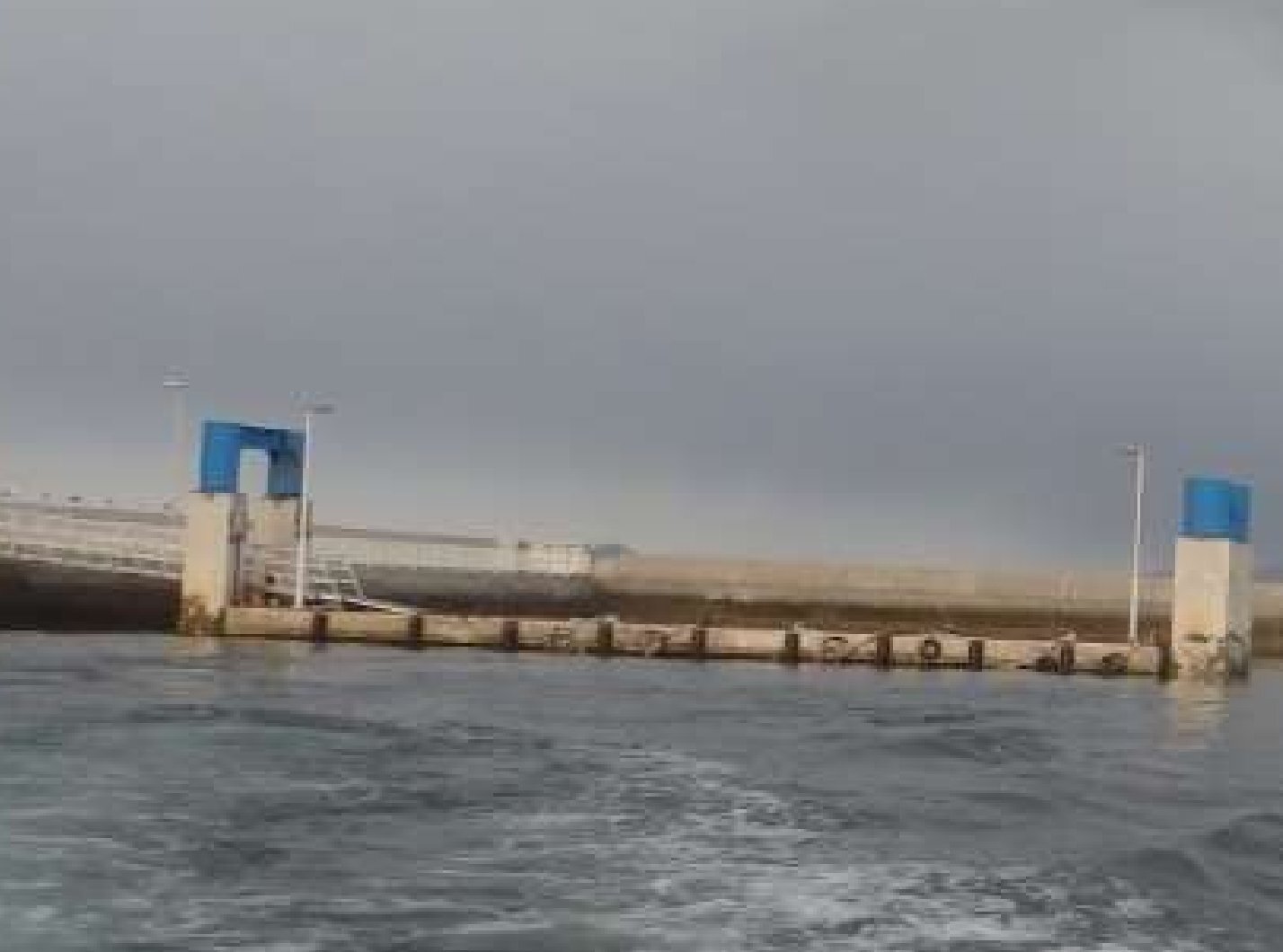 スポット 女木港ビジターバース　3号浮桟橋 の写真 2