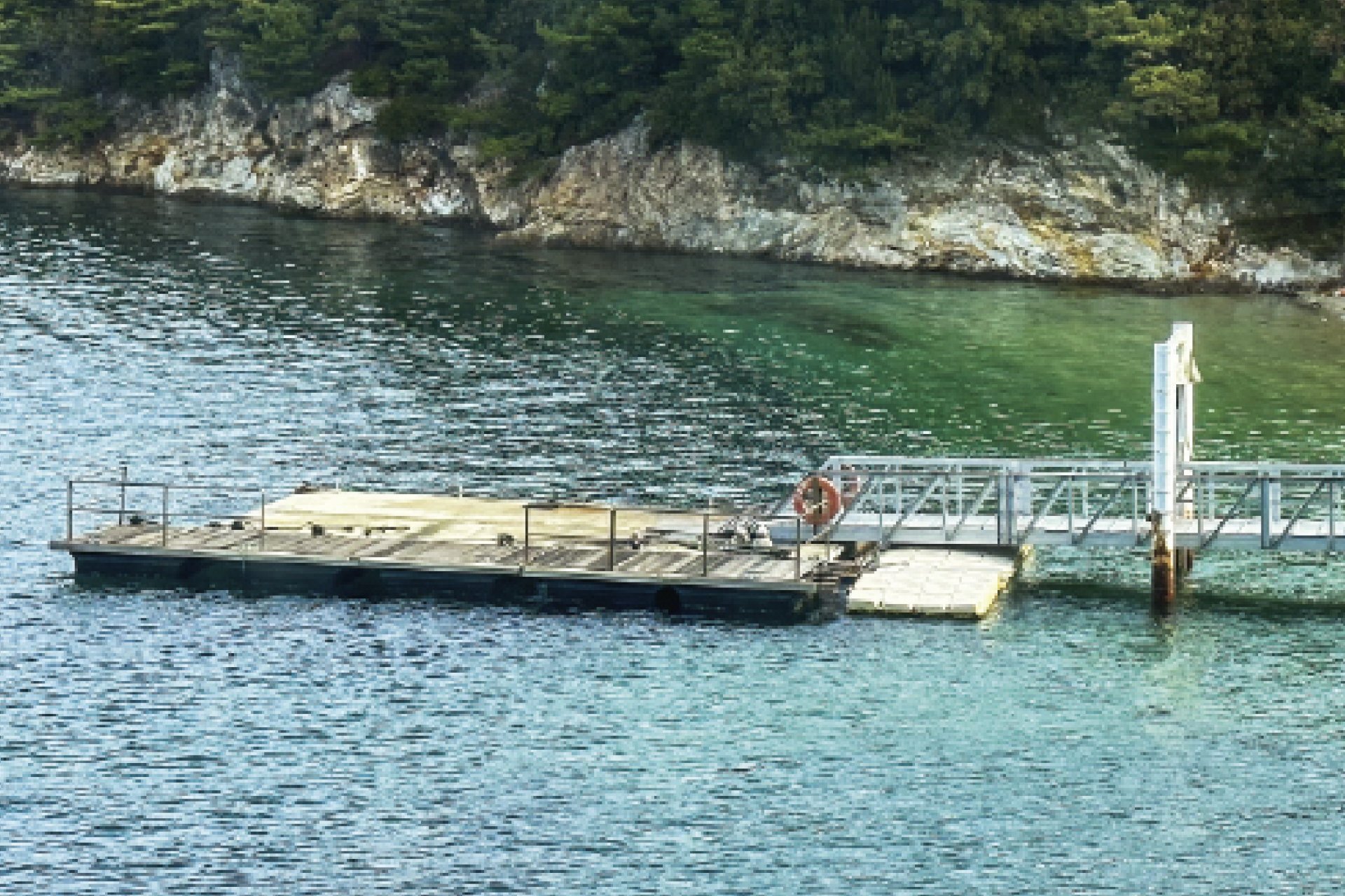 スポット ベイリゾートホテル小豆島専用桟橋 の写真
