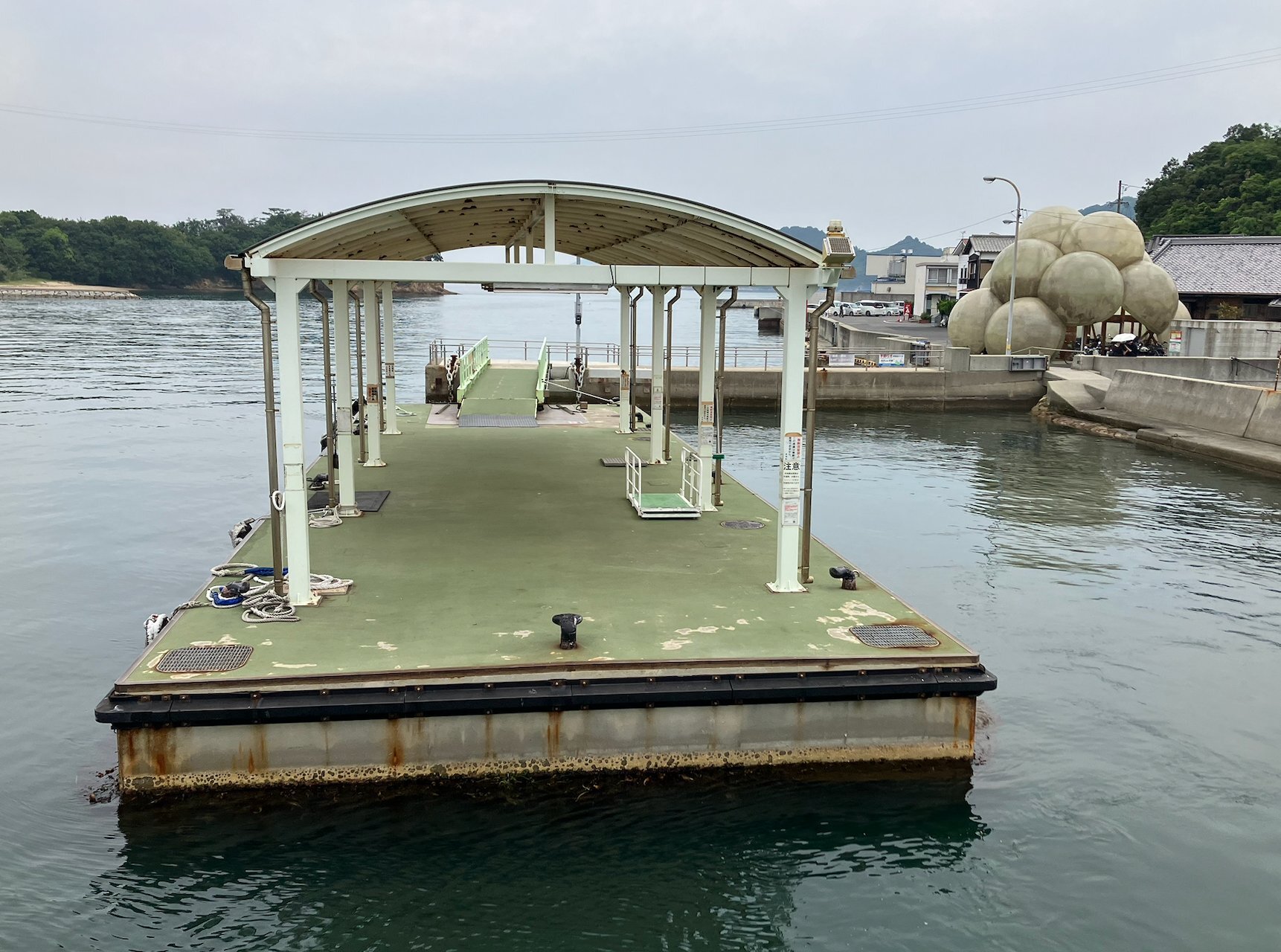 スポット 本村２号浮桟橋 の写真 2