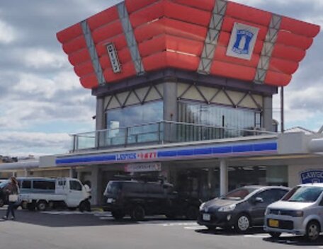ローソン 小豆島池田港前店 の写真